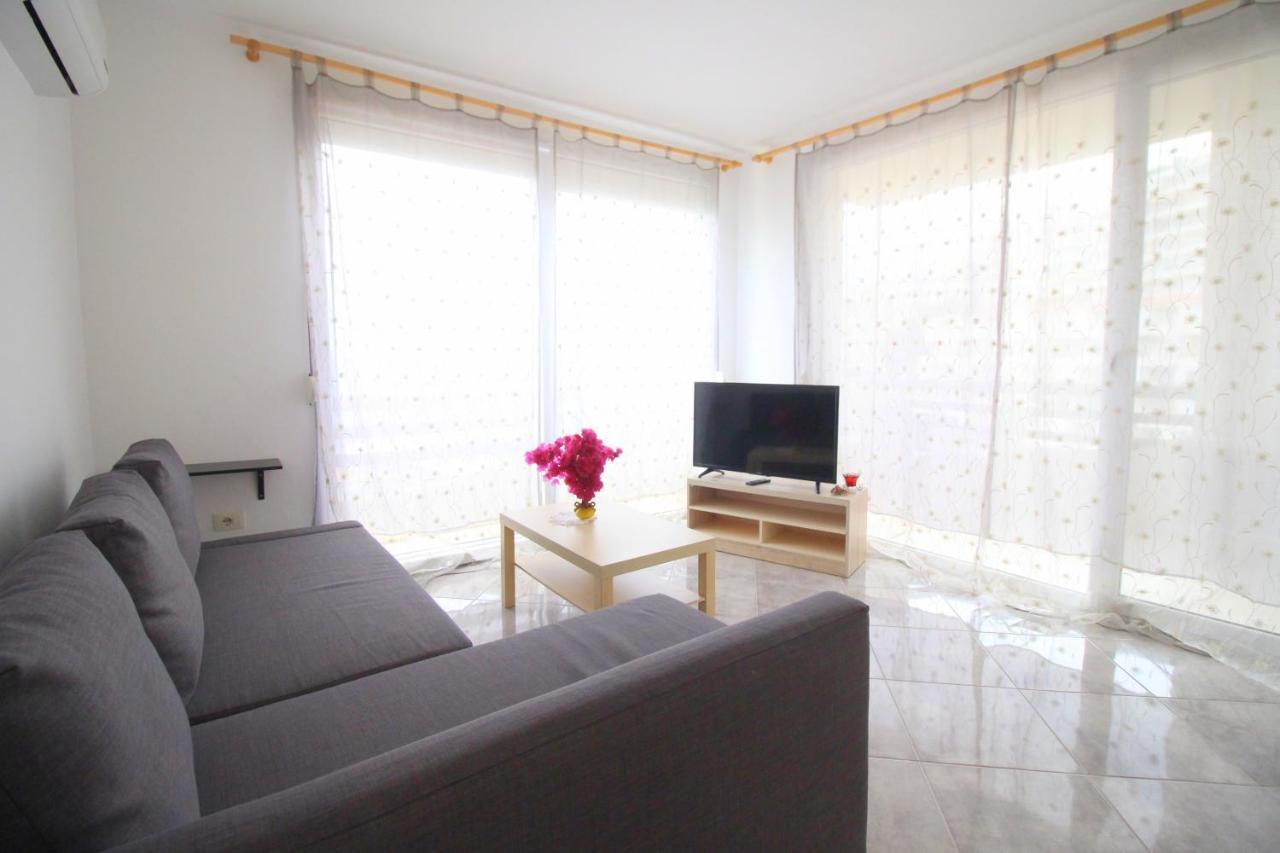 The Bay Apartments Саранде Екстериор снимка