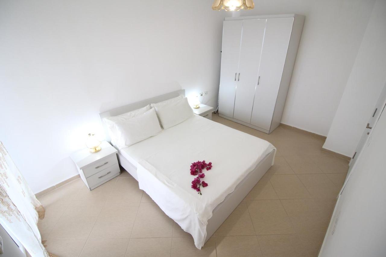 The Bay Apartments Саранде Екстериор снимка