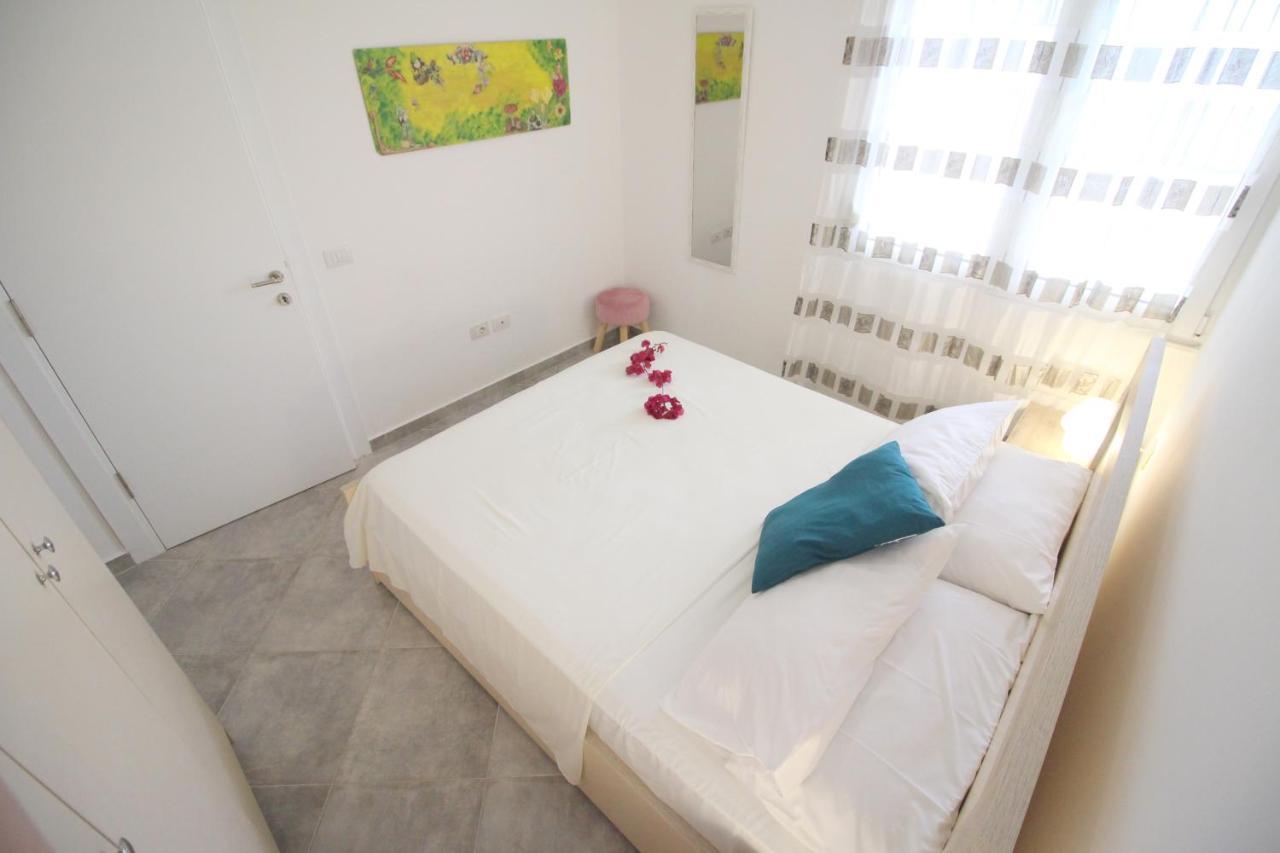 The Bay Apartments Саранде Екстериор снимка